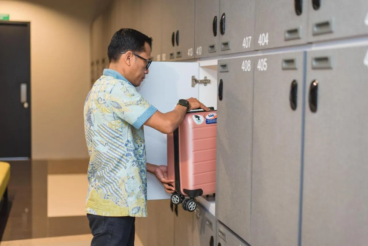 Passgo Digital Airport Hotel Bali Kuta  Capsule hotel Kuta (Bali)